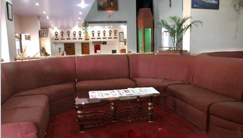 Oyo 18814 Hotel Maya International Jaipur Eksteriør billede