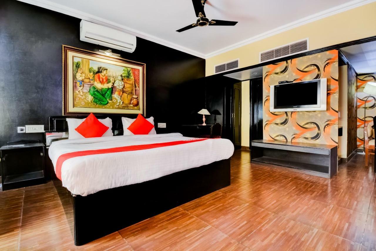 Oyo 18814 Hotel Maya International Jaipur Eksteriør billede