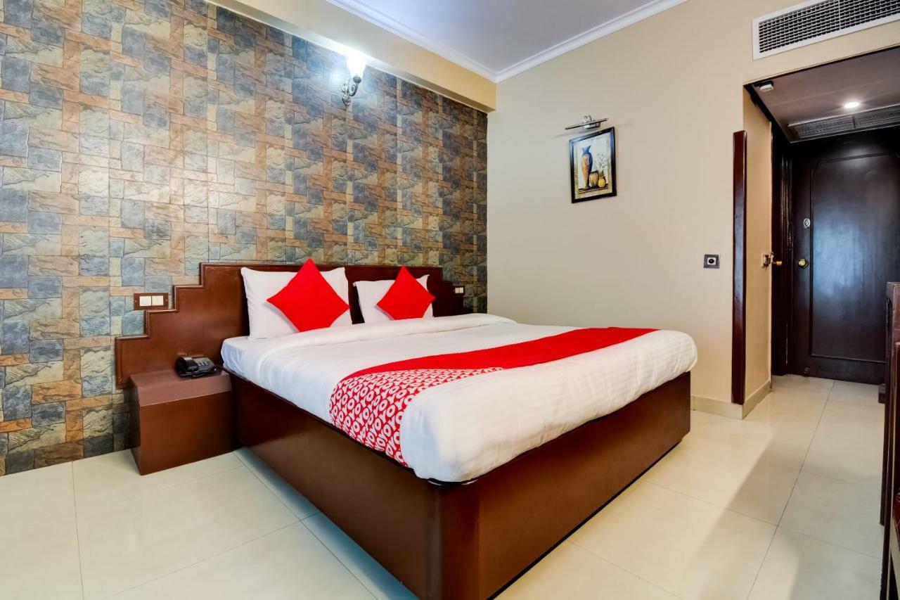 Oyo 18814 Hotel Maya International Jaipur Eksteriør billede